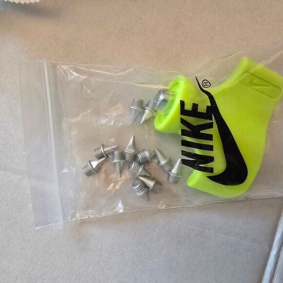 Nike Rival Multi Track Field Multi-Event Spikes Color: Sail/Light Lemon Size 9 - Picture 4 of 7